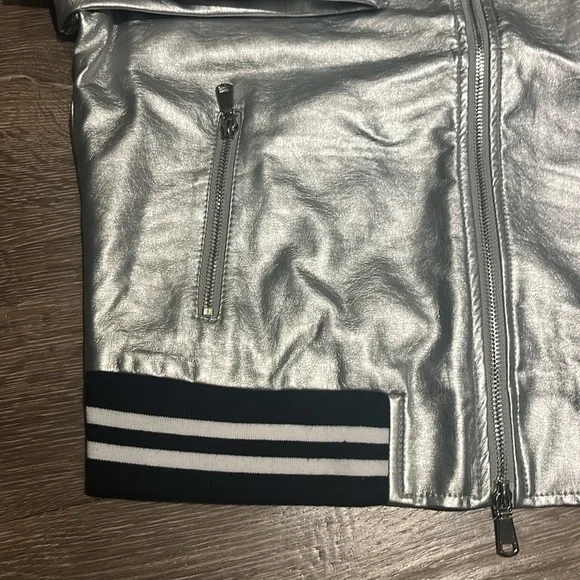 Faux leather bomber jacket - Picture 2 of 5